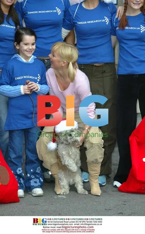 Geri Halliwell Visits Children's Cancer Unit