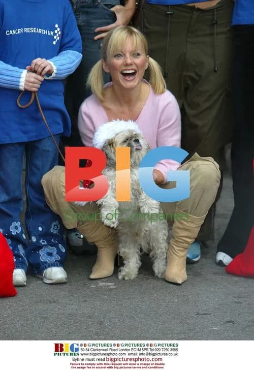 Geri Halliwell and the Popstars Girls Visit Hospital