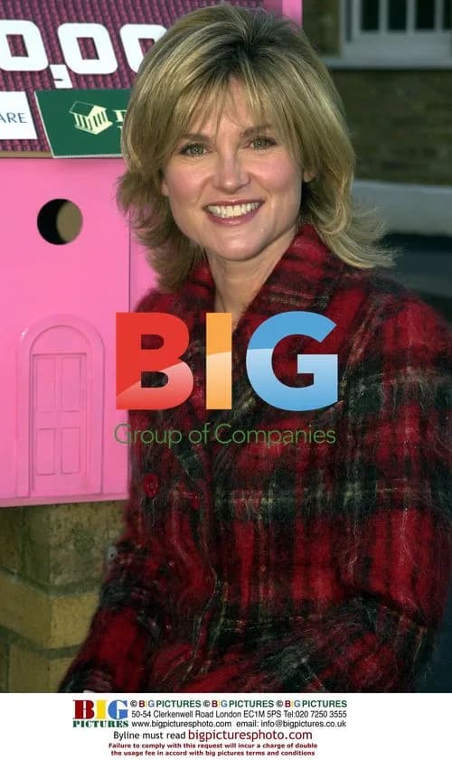 Anthea Turner accepts £200,000 for Breast Cancer Care