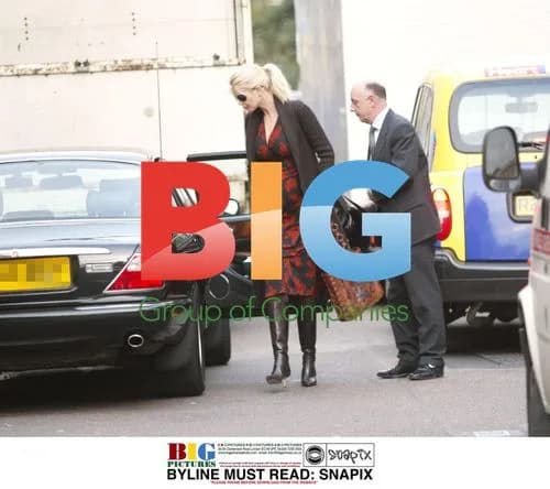 Pregnant Claudia Schiffer Goes Shopping