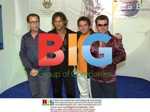 INXS at Oye Awards in Mexico