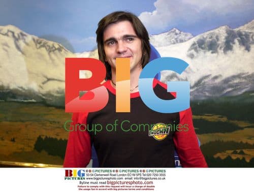 Juanes at Oye Awards in Mexico