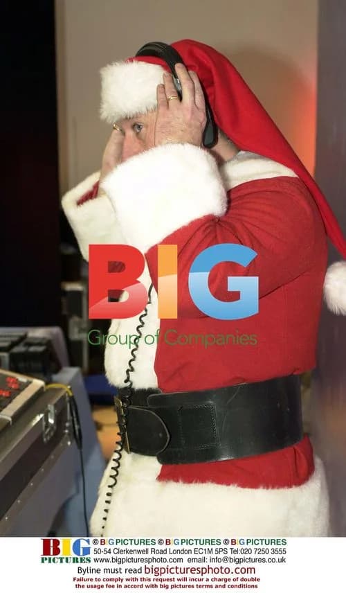 DJ Dr. Fox Broadcasts as Santa in Oxford St