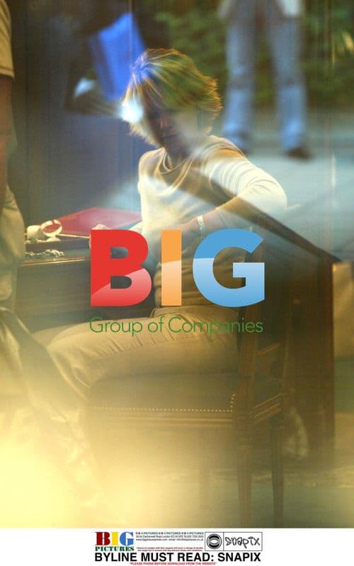 News Presenter Kirsty Young Shopping at Cartier