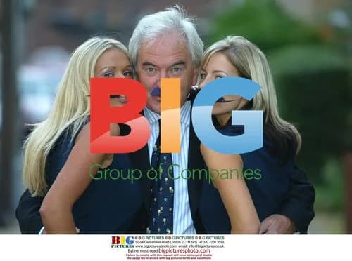 Nintendo sponsors Des Lynam's moustache