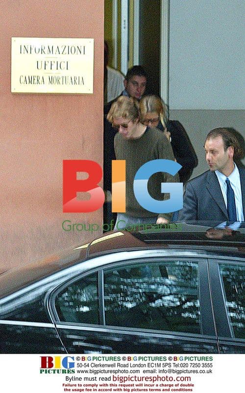 Media event with 5 celebrities