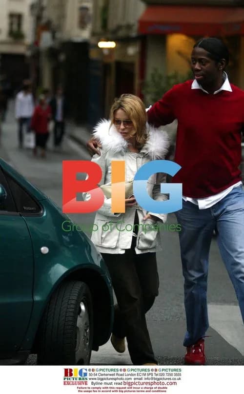 Kylie Minogue Out in Paris