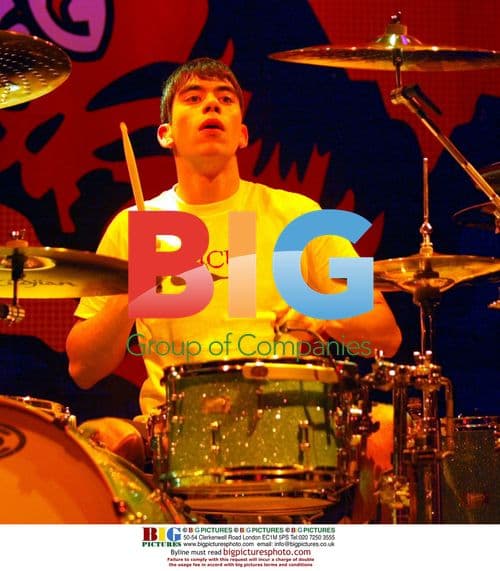 New Found Glory drummer performs at X107.5 FM concert