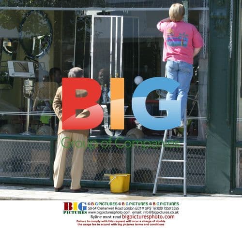 Terry Wogan Helps Window Cleaner