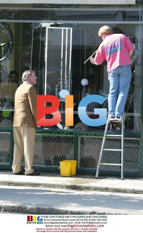 Terry Wogan Helps Window Cleaner