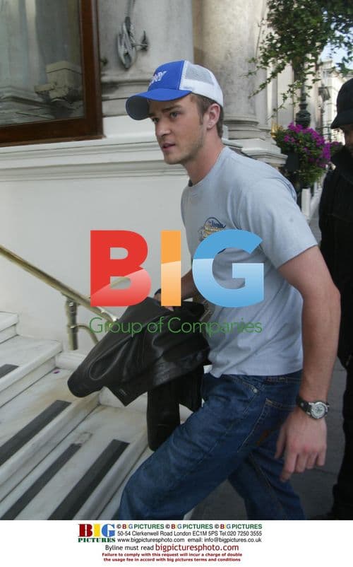 Justin Timberlake Arriving at London Hotel