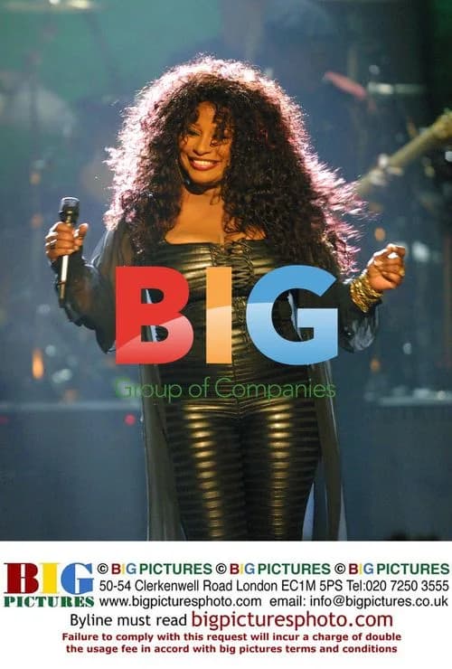Chaka Khan performs at 'Women Rock! Girls and Guitars'