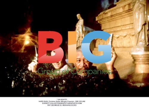 Christian Slater and Morgan Freeman in "Hard Rain"