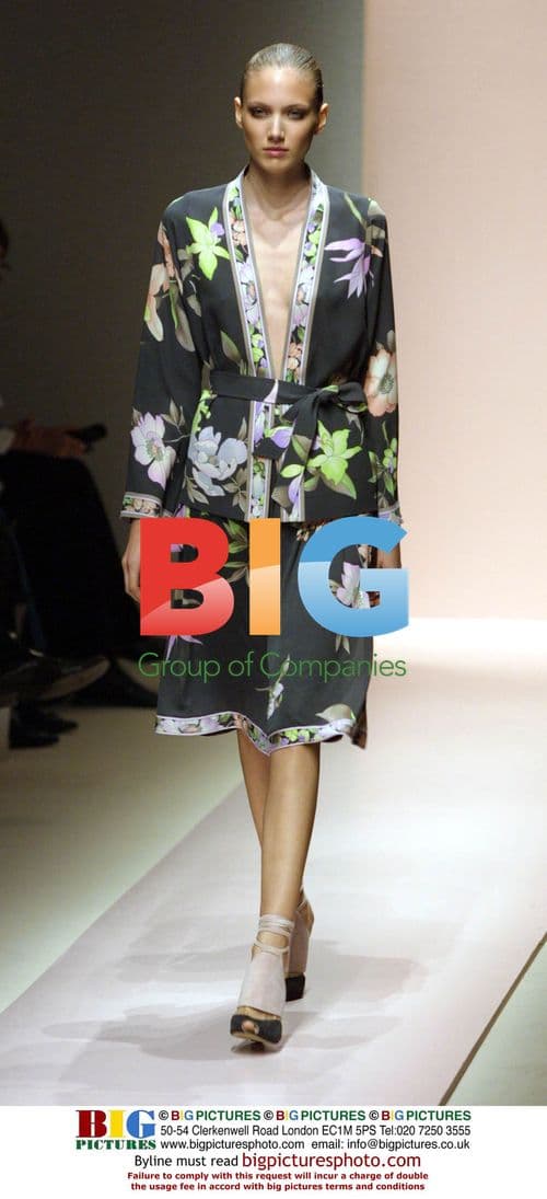 LEONARD Spring/Summer 2003 Paris Fashion Show