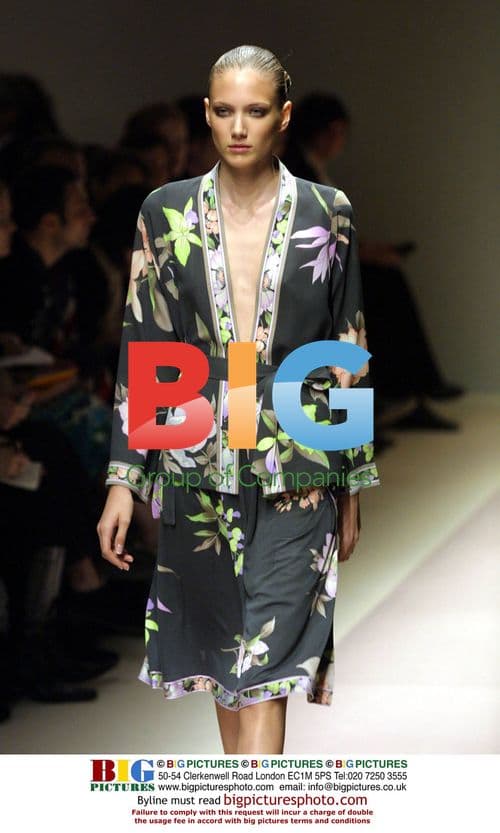 LEONARD SS 2003 Collection at Paris Fashion Week