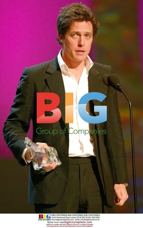 Hugh Grant Honored at 2002 GQ Men of The Year Awards