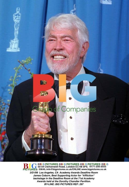 James Coburn at 71st Academy Awards