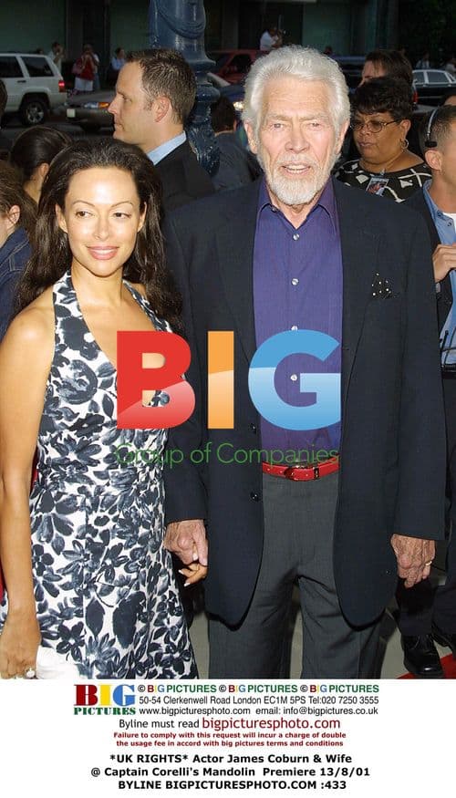 James Coburn & Wife @ Captain Corelli's Mandolin Premiere