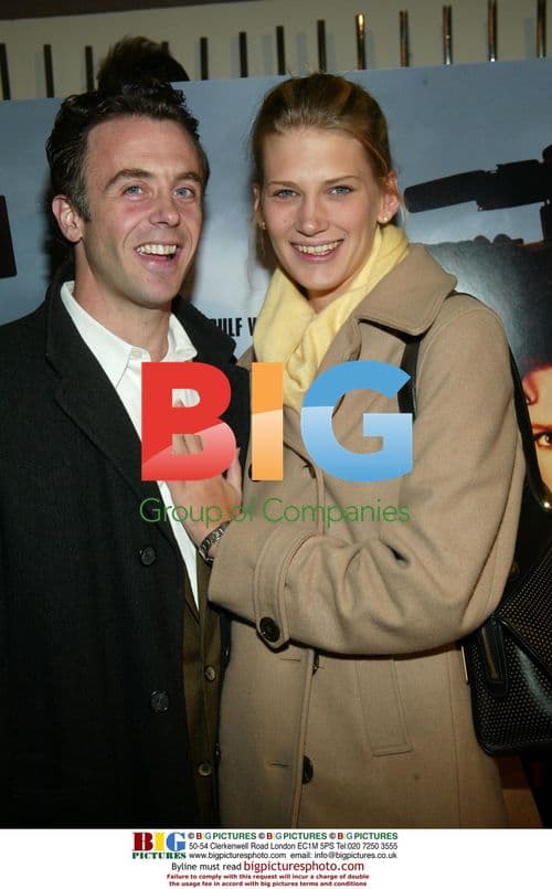 David Eigenberg and wife Chrysti at HBO "Live From Baghdad" premiere