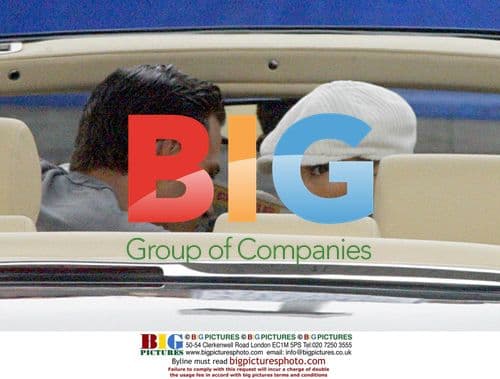 Jennifer Lopez and Ben Affleck on video set