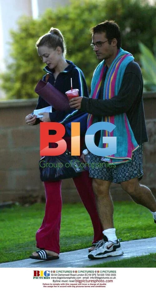 Heather Graham Leaving Yoga Class