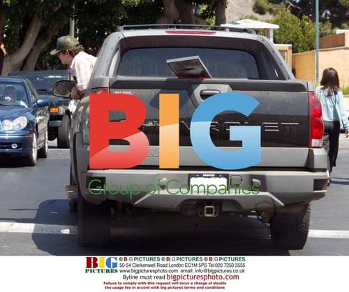 Jack Osbourne shops for beer and junk food in Malibu