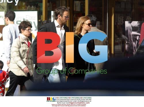 Stella McCartney and Alasdair Willis shopping in Paris