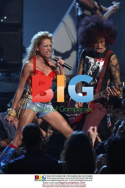 Paulina Rubio performs at 2002 MTV VMAs Latin America