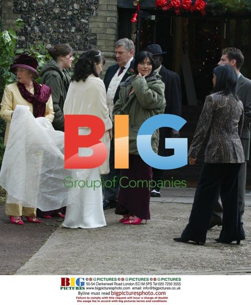 EastEnders Stars on Wedding Set