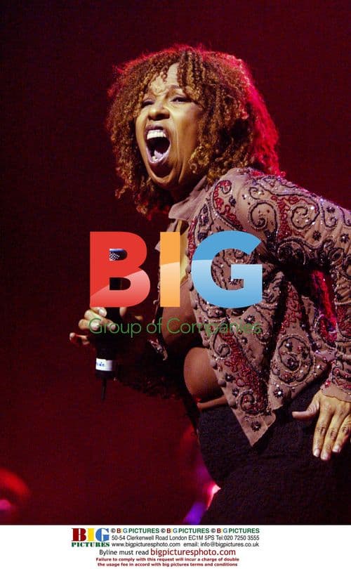 Roberta Flack performs at Artist Power Concert