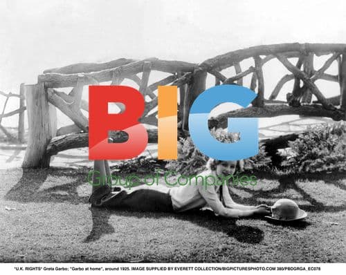 Greta Garbo at home, 1925