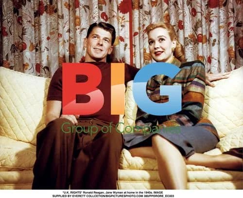 Ronald Reagan and Jane Wyman at home