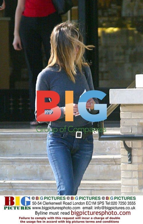 Jennifer Aniston Has Bad Hair Day Shopping