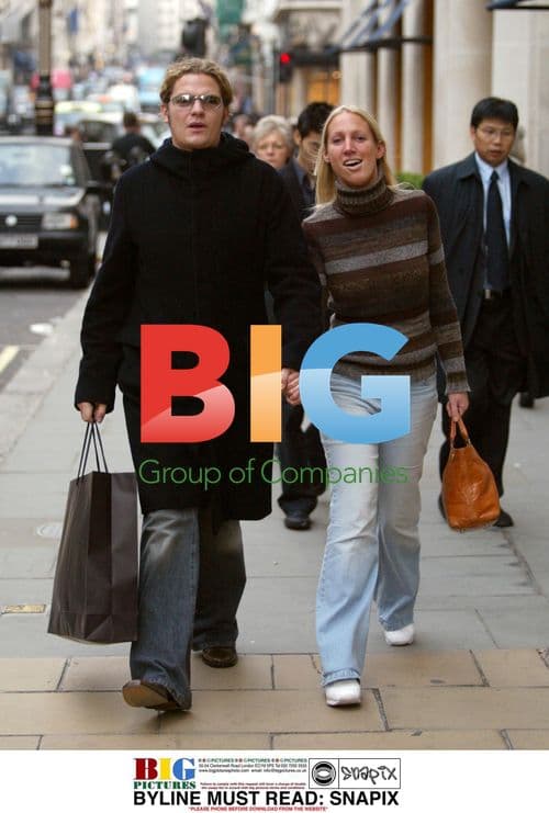 Joe Washbourn from Toploader seen shopping in London