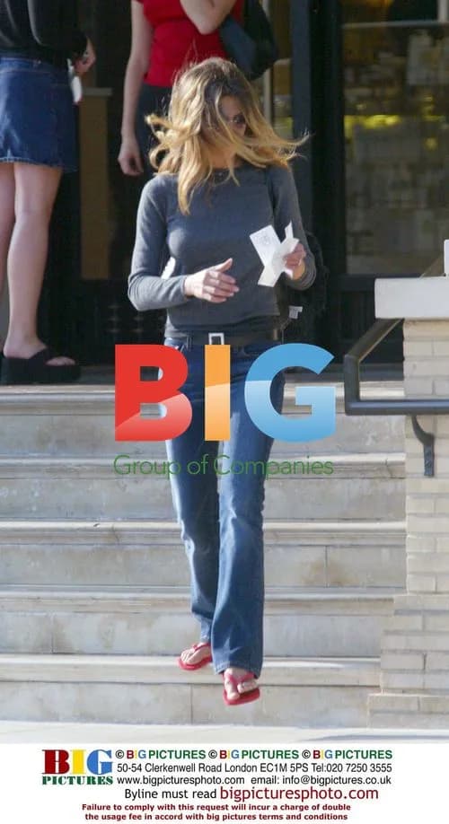 Jennifer Aniston has a bad hair day shopping