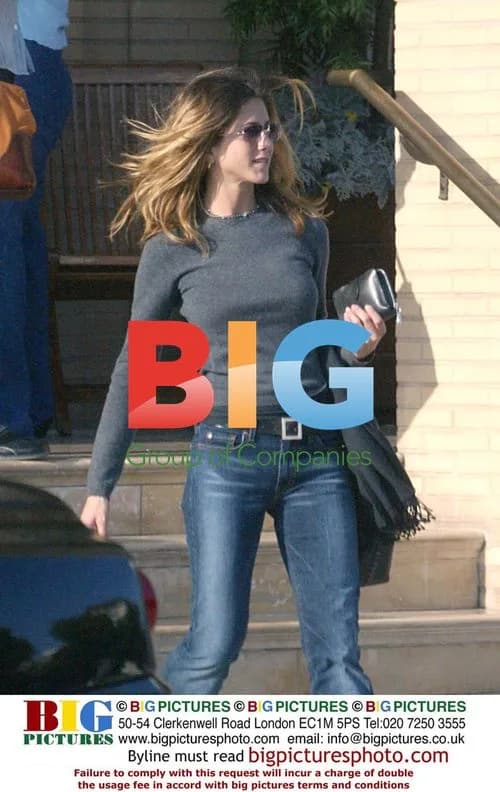 Jennifer Aniston has bad hair day shopping