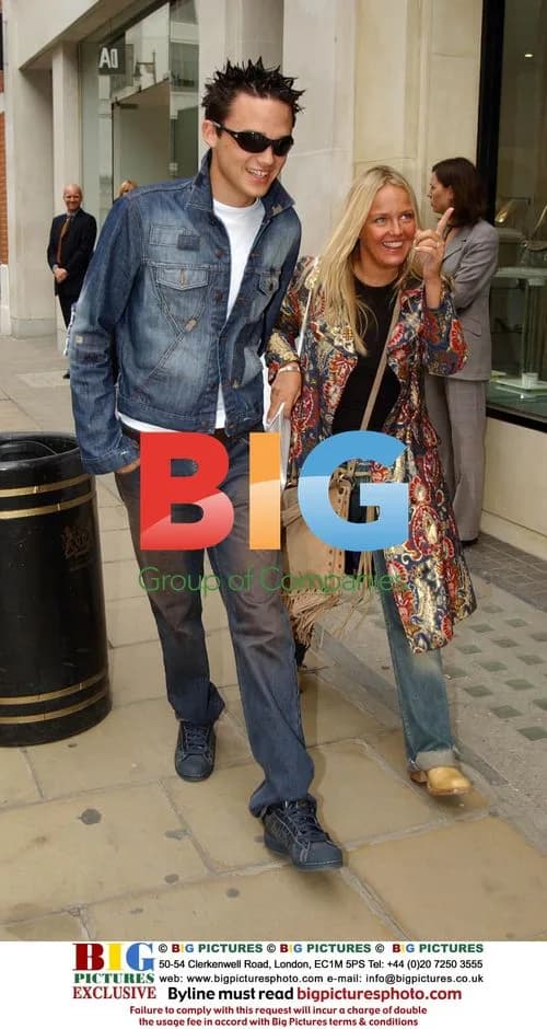 Gareth Gates Shopping on Bond Street