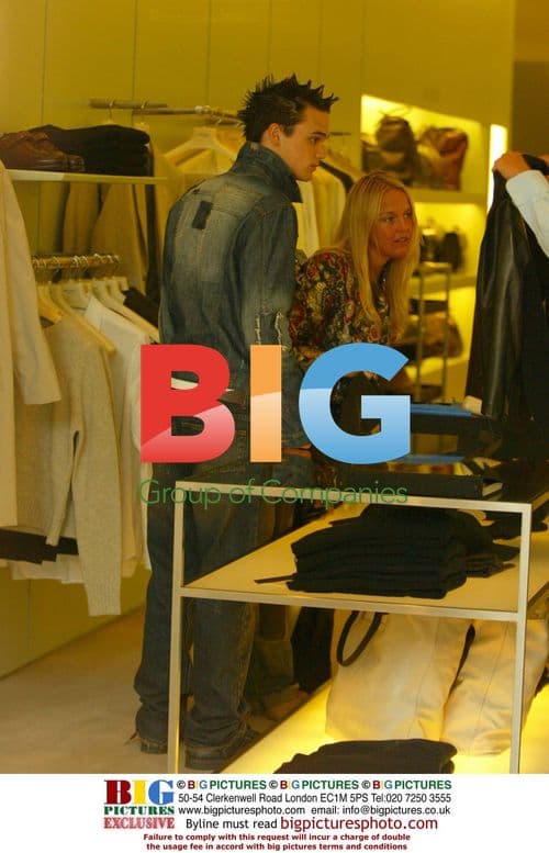 Gareth Gates Shopping with Friend