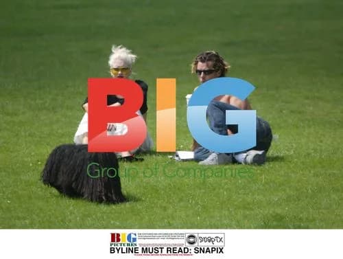 Gwen Stefani and Gavin Rossdale enjoy park day