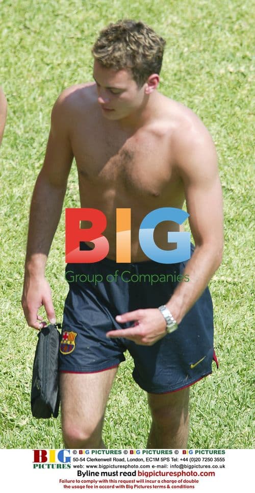 TV Actors Splash Around Off Spain