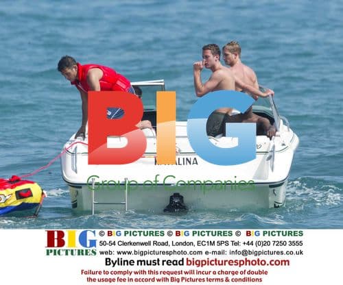 TV Actors Splash Around in Spain