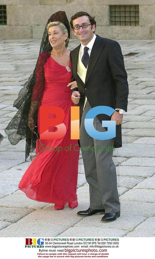 Alejandro Agag and mother at Spanish president's daughter's wedding