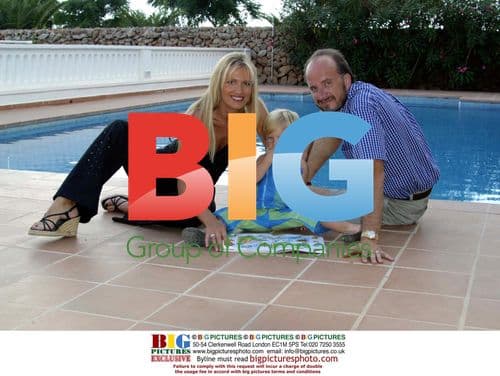 Ainhoa Arteta and Family in Menorca