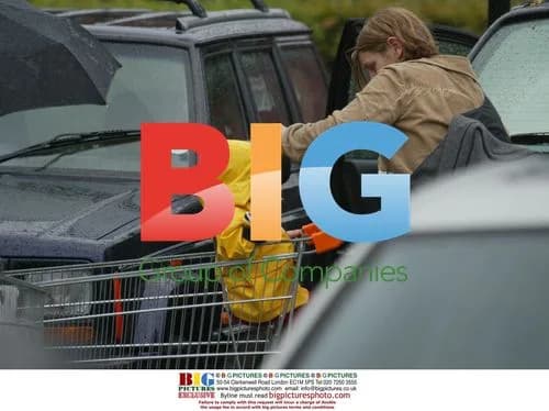 Kate Winslet goes grocery shopping with friend and baby Mia