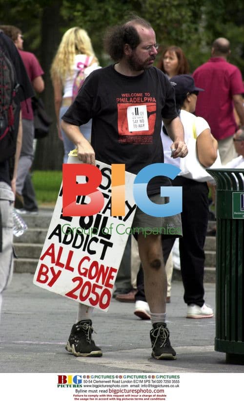 New Yorkers at 9-11 memorial in Union Square Park