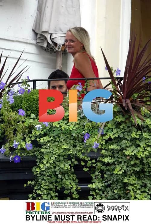 Emma Bunton and Jeremy Edwards Pub Lunch