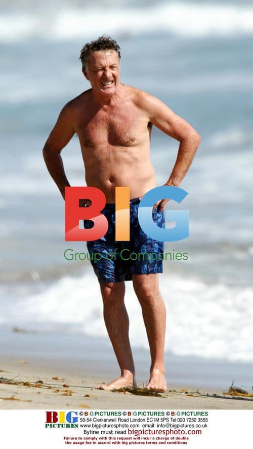 Dustin Hoffman Enjoys Beach Weekend with Family