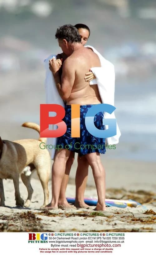 Dustin Hoffman Dances with Wife Lisa on Malibu Beach