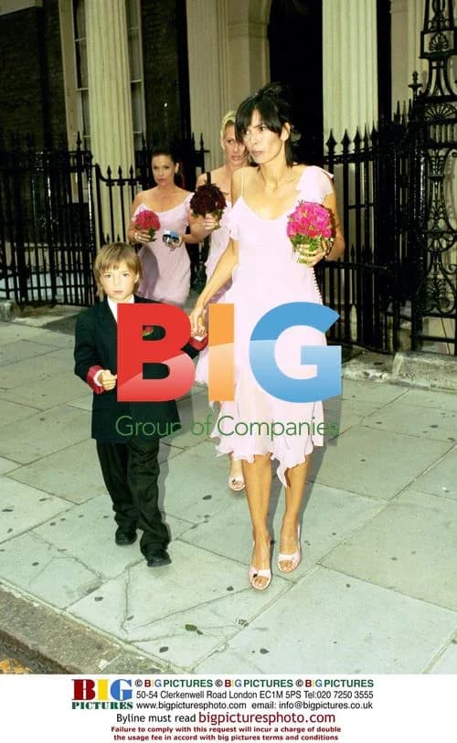 Bridesmaids leave Gwen Stefani's wedding reception