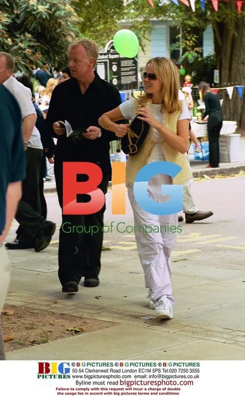 Amanda Holden and Les Dennis Out Shopping